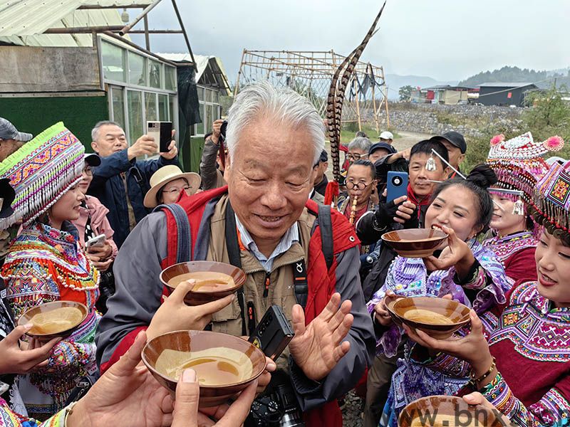 贵山贵水贵客——好年华当有好知己，满满的都是情谊、都是回忆！来自“少帅”的乌江画廊影像回眸。